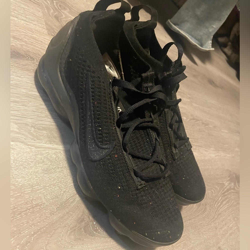 Vapor max black